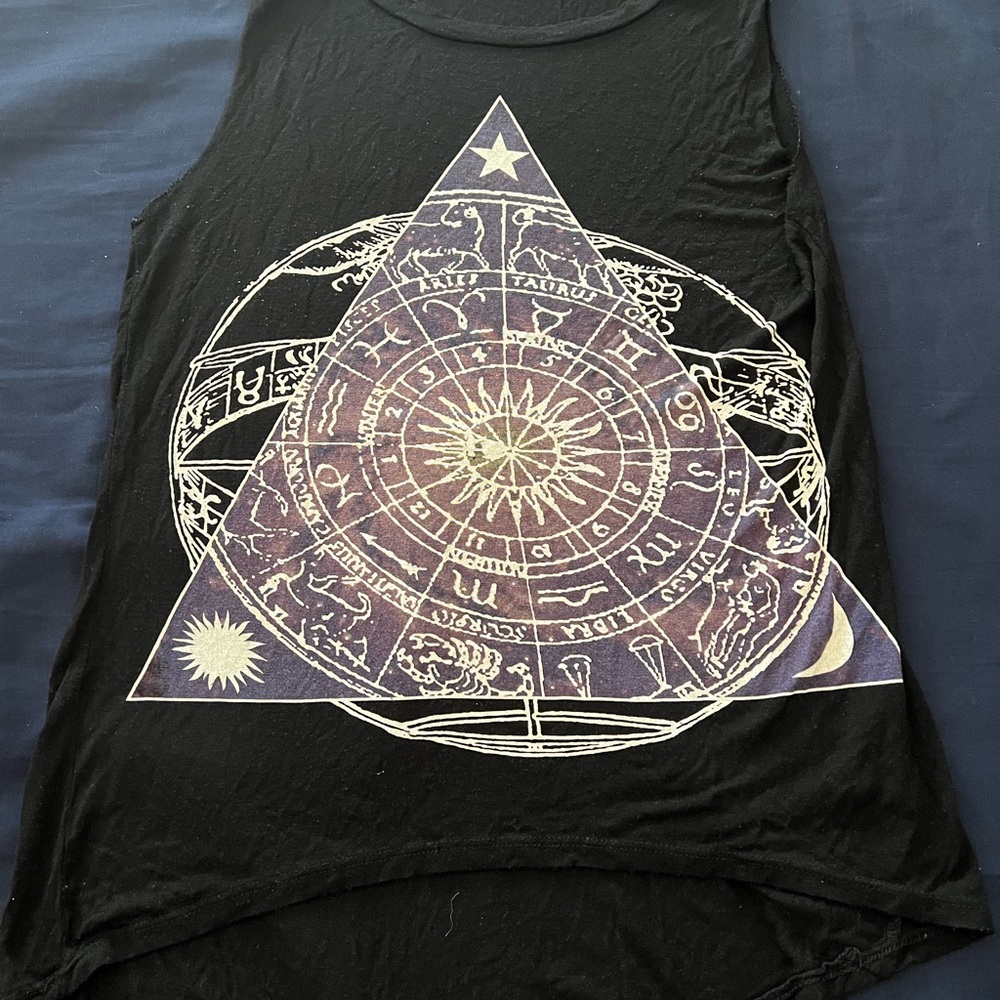 Zodiac graphic top